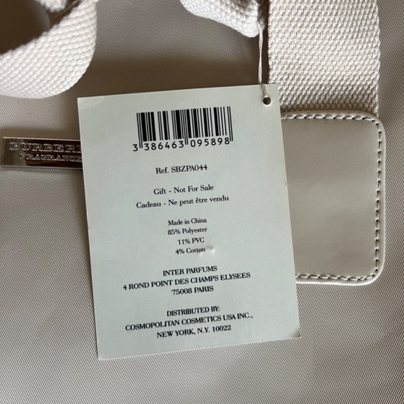 New Burberry Overnight Bag / Tote - Picture 10 of 10